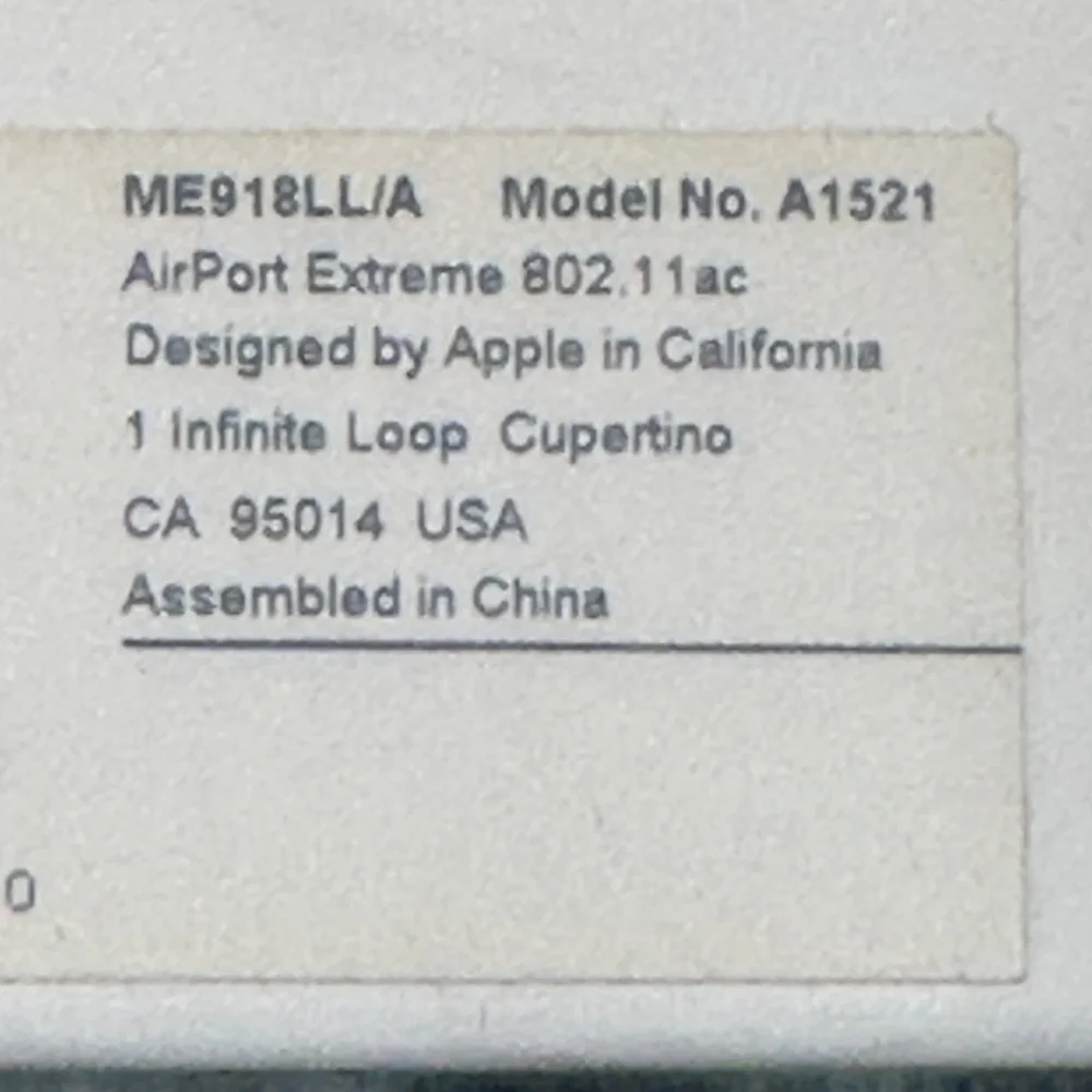 Apple AirPort Extreme 802.11ac A1521 (6th Generation) w/ Power Cord & Box Router